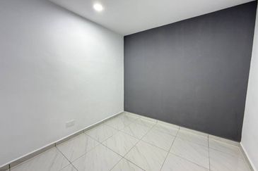 Pulai Utama Shop Apartment