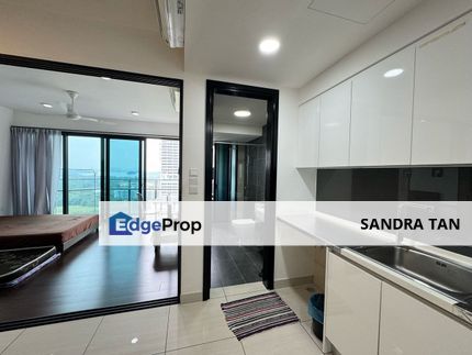 Almas Suites Puteri Harbour, Johor, 