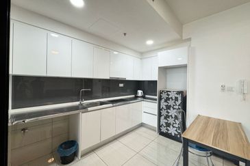 Almas Suites @ Puteri Harbour