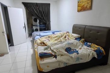 Jalan Setia Tropika 4/1