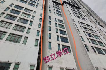 D'Summit Residences @ Kempas Utama