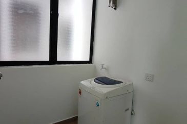 D'Summit Residences @ Kempas Utama