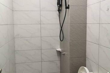 SKS Habitat Apartment, Larkin