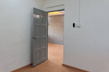 Flat Taman Ungku Tun Aminah