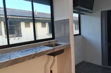 Flat Taman Ungku Tun Aminah