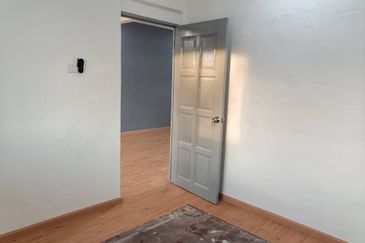 Flat Taman Ungku Tun Aminah