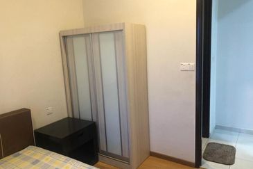 Baypoint @ Country Garden Danga Bay