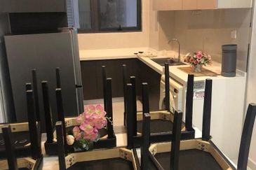 Baypoint @ Country Garden Danga Bay