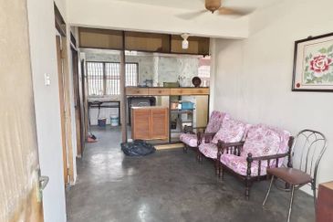 Flat Taman Ungku Tun Aminah
