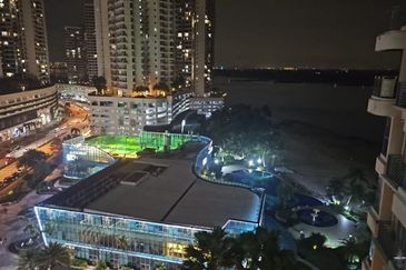 Royal Strand @ Country Garden Danga Bay