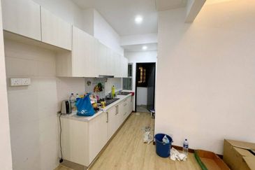 Dedaun Hijau (Greenfield Regency)