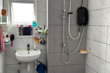 SKS Habitat Apartment, Larkin