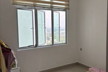 SKS Habitat Apartment, Larkin