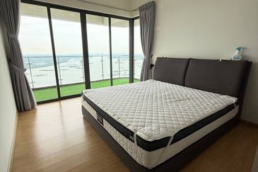 Royal Strand @ Country Garden Danga Bay