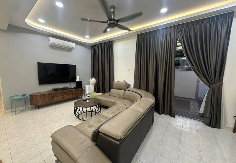 Nusa Villa Townhouse