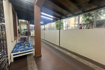 Nusa Villa Townhouse