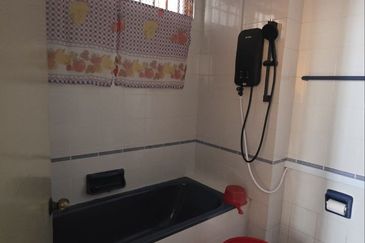 Aloha Tower Condominium