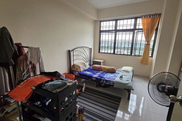 Aloha Tower Condominium