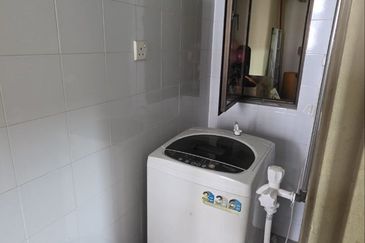 Aloha Tower Condominium