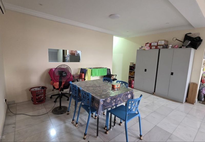 Aloha Tower Condominium