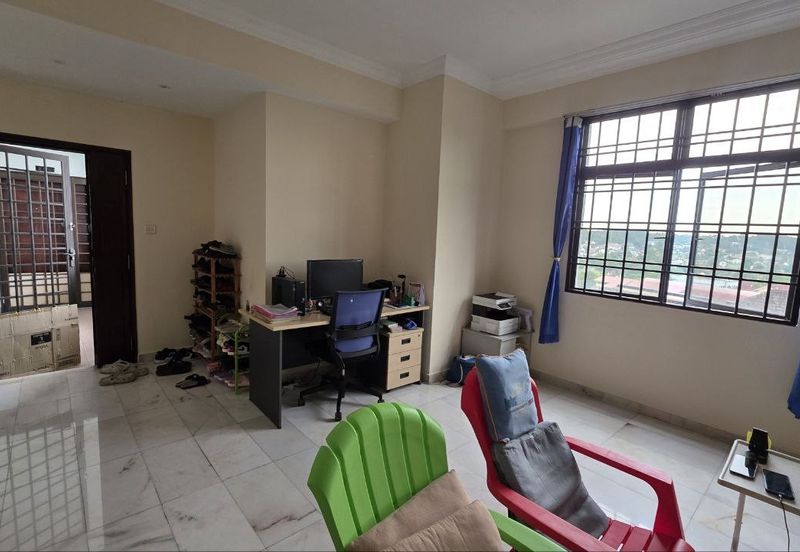 Aloha Tower Condominium