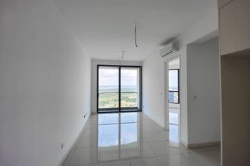 The M @ Medini Macrolink