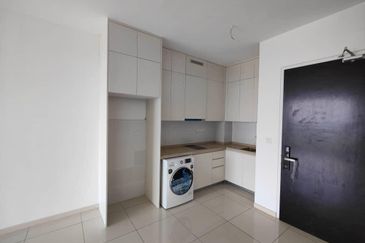 The M @ Medini Macrolink