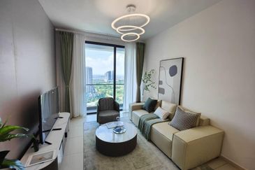 The M @ Medini Macrolink