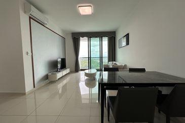 The M @ Medini Macrolink