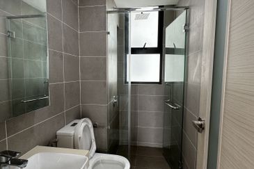 The M @ Medini Macrolink