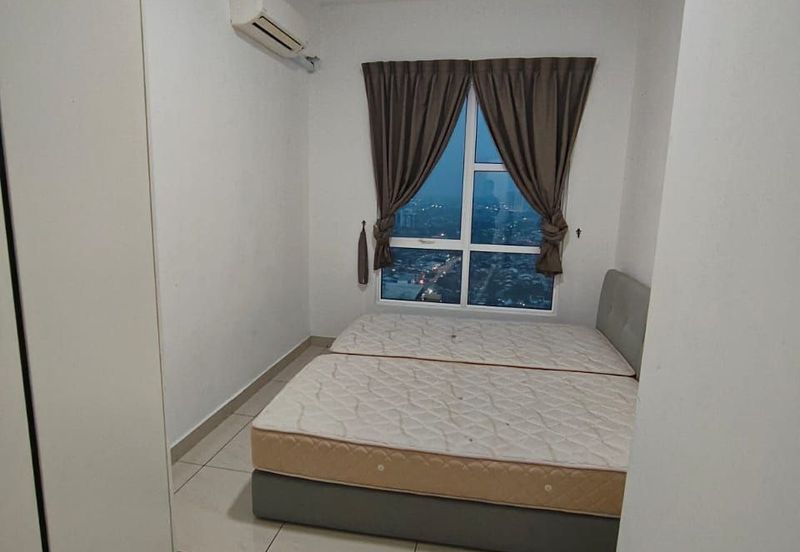 The Pinnacles (Pinnacle Tower)