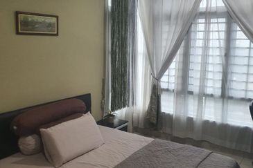 Golden Sands Seaview Residence