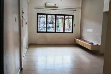 Taman Pulai Utama Flat