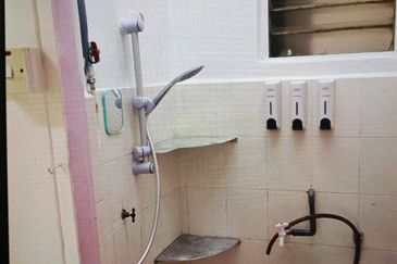 Taman Pulai Utama Flat