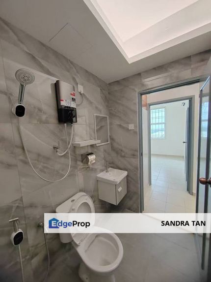 Lake View Suite Mount Austin, Johor, Johor Bahru