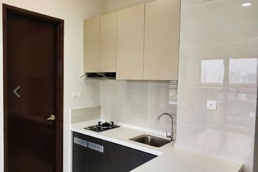 Baypoint @ Country Garden Danga Bay