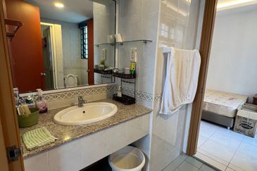 The Straits View, Bandar Baru Permas Jaya