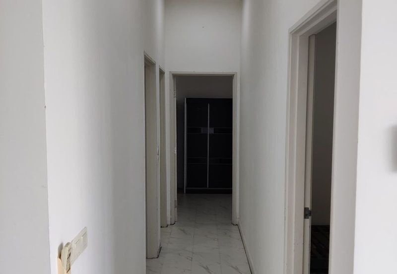 Dedaun Hijau (Greenfield Regency)