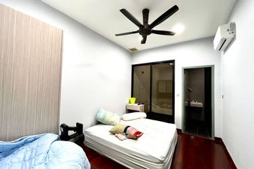 The Canal Garden South, Horizon Hills