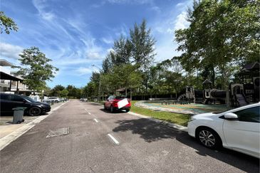 The Canal Garden South, Horizon Hills