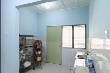 Lily & Jasmine Apartment