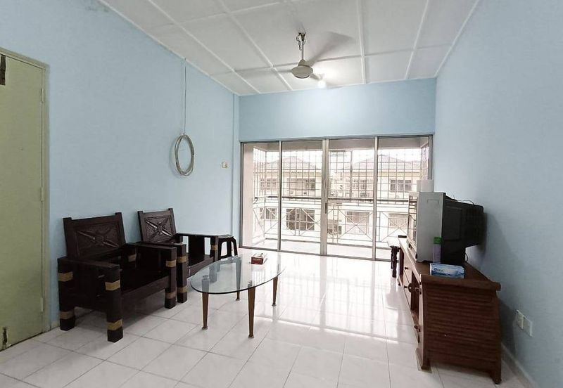 Lily & Jasmine Apartment