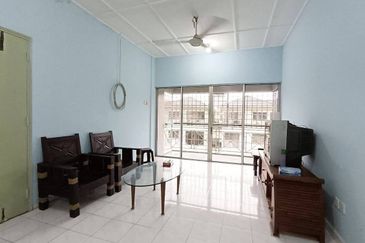 Lily & Jasmine Apartment