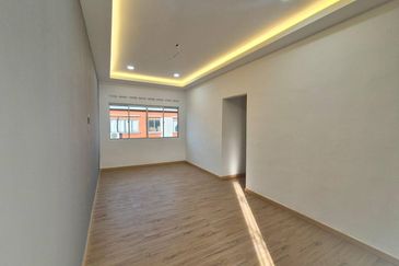 Taman Pulai Utama Flat