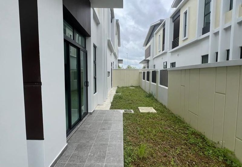 Honeydale Residence @ Taman Impian Emas