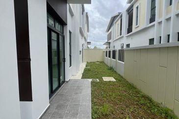 Honeydale Residence @ Taman Impian Emas