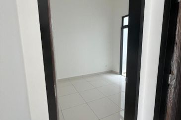 Honeydale Residence @ Taman Impian Emas