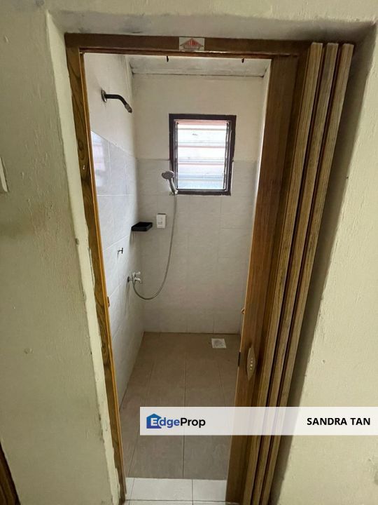 Taman Dahlia Tampoi Single Storey Low Cost House, Johor, Tampoi