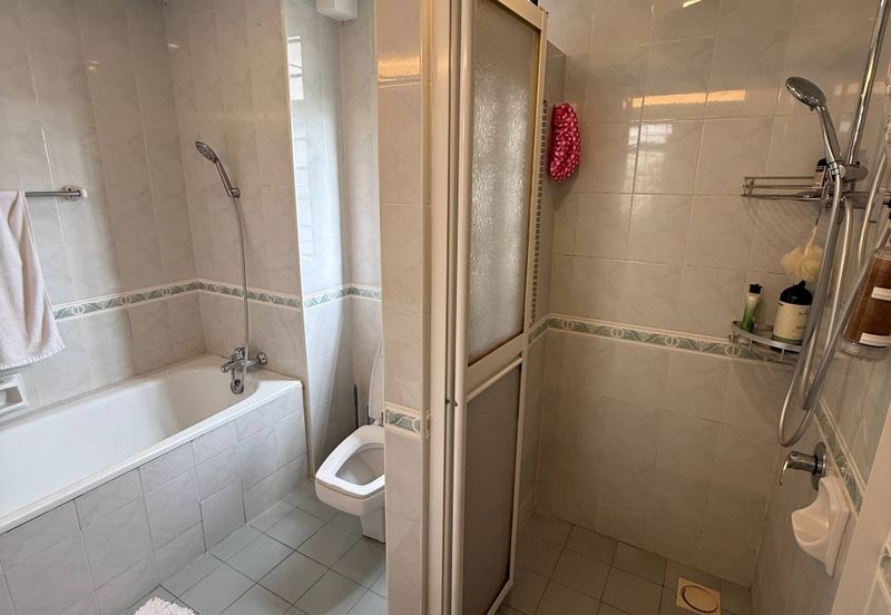 Straits View Condominium