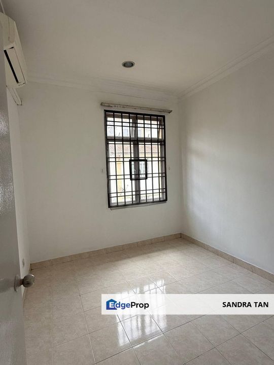 Nusa Villa Penthouse Jalan Jati 11 Tmn Nusa Bestari Jaya 2 Storey Town House, Johor, Nusajaya